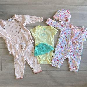 3 matching set bundle 💛